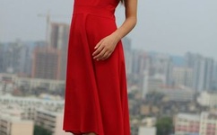 小孩子桶他的妈妈